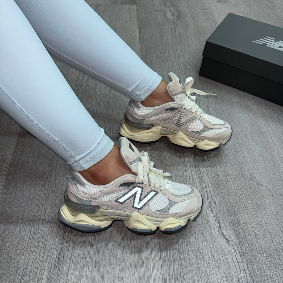 New Balance 9060
