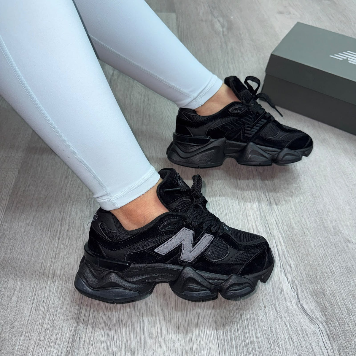 New Balance 9060