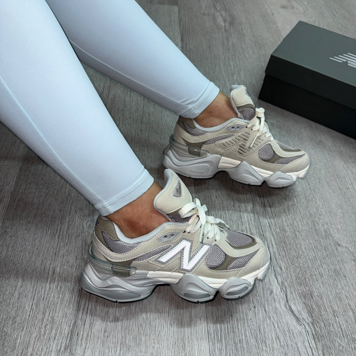 New Balance 9060