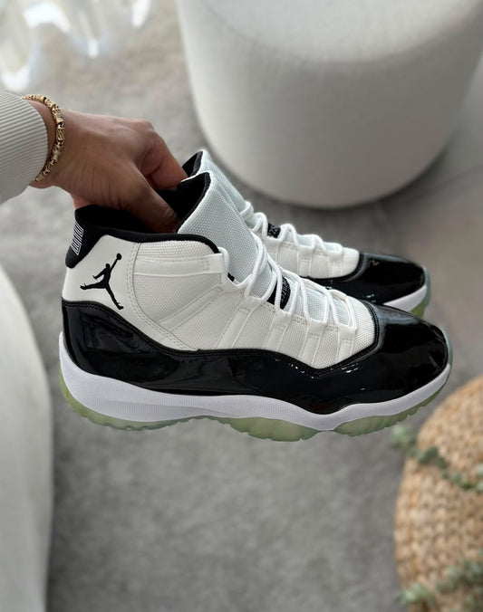 Air Jordan 11